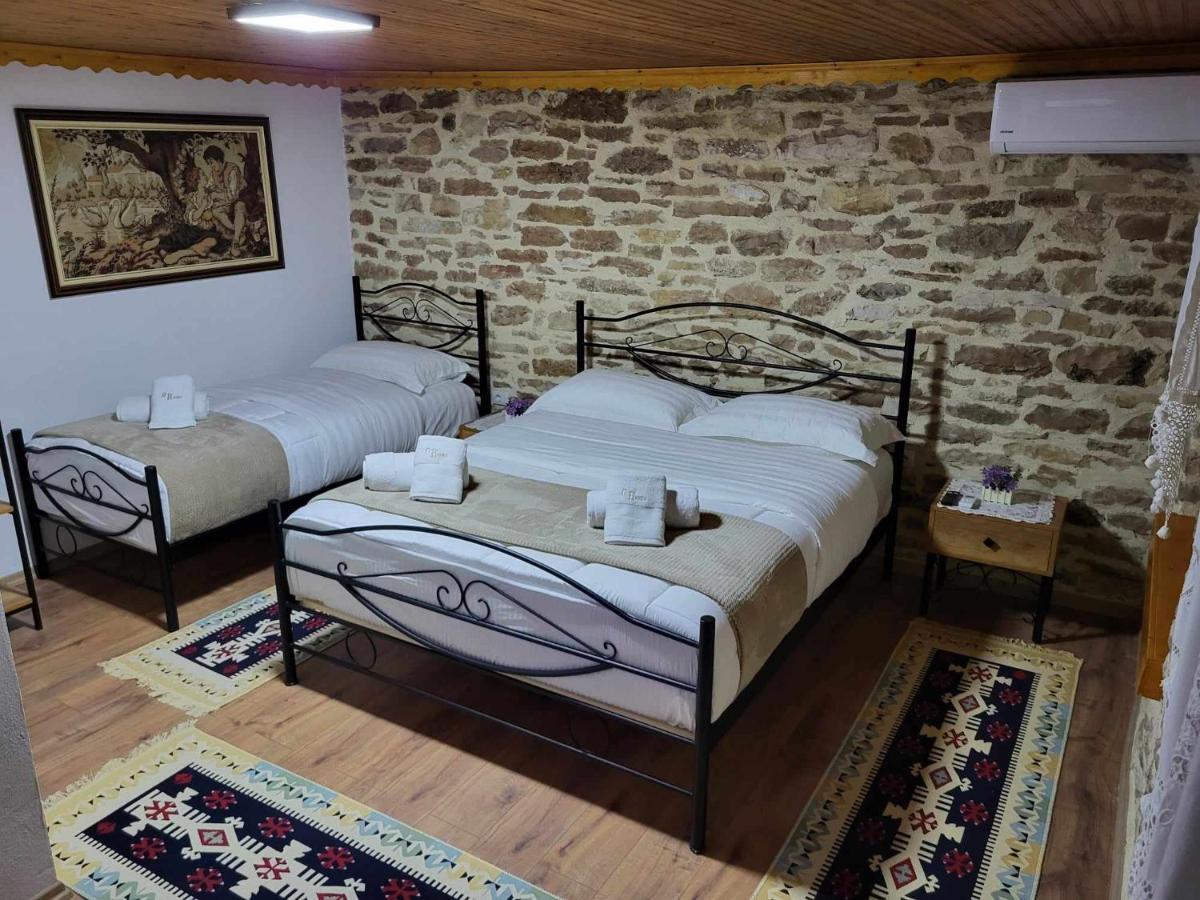 Guest House Hasko Gjirokastër 外观 照片