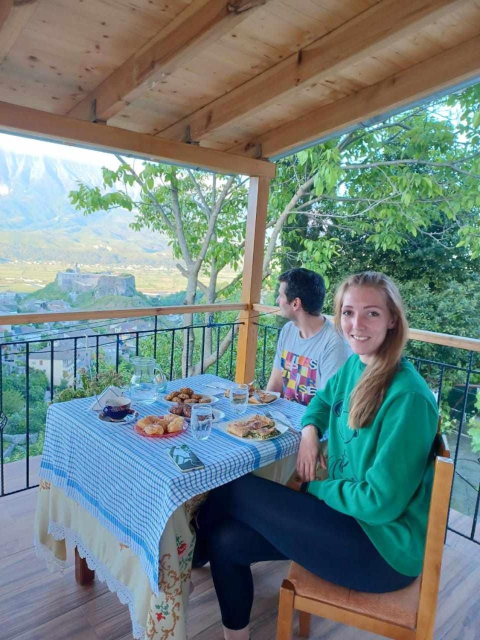 Guest House Hasko Gjirokastër 外观 照片