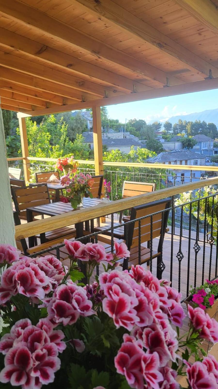 Guest House Hasko Gjirokastër 外观 照片