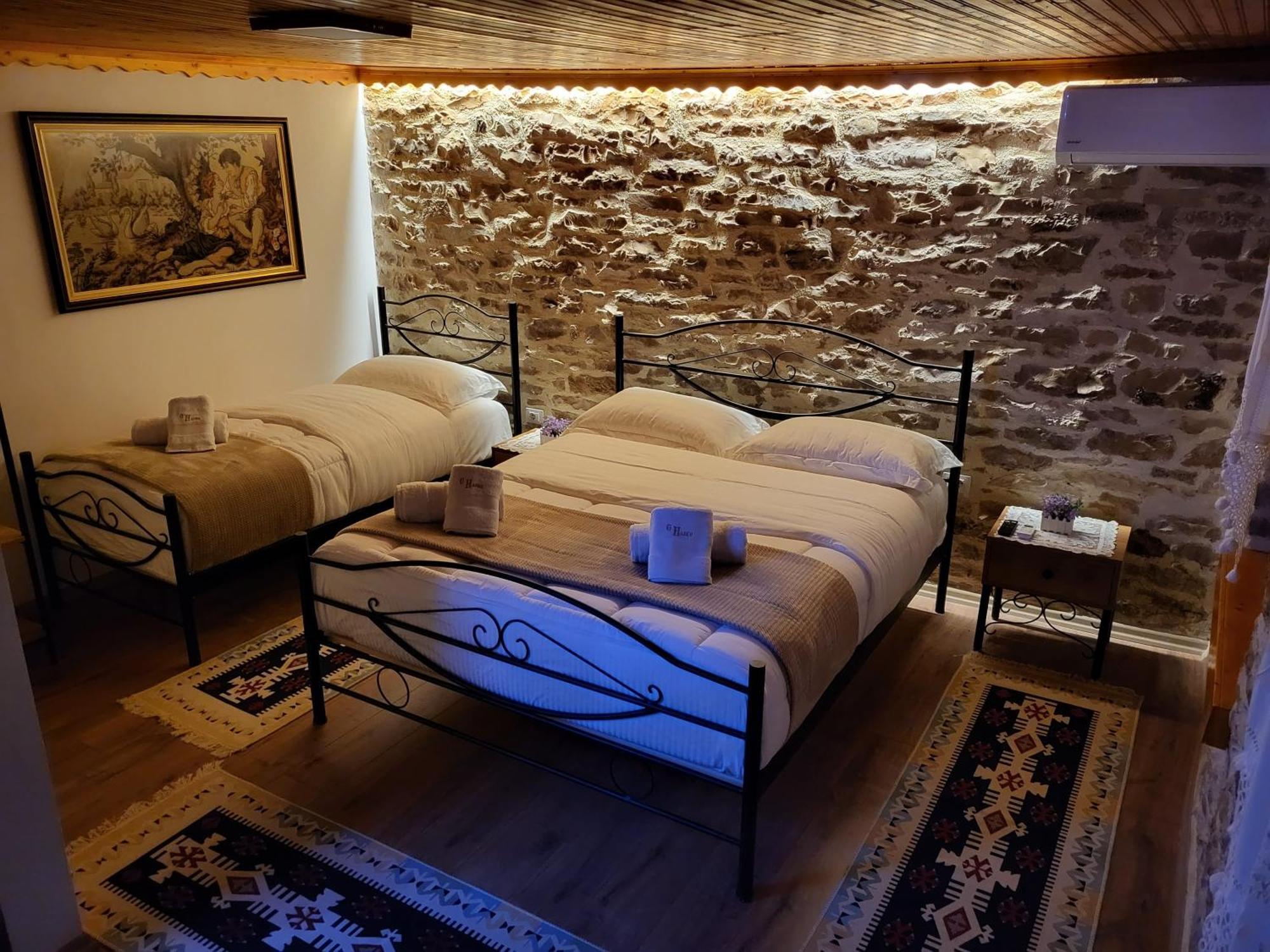 Guest House Hasko Gjirokastër 外观 照片