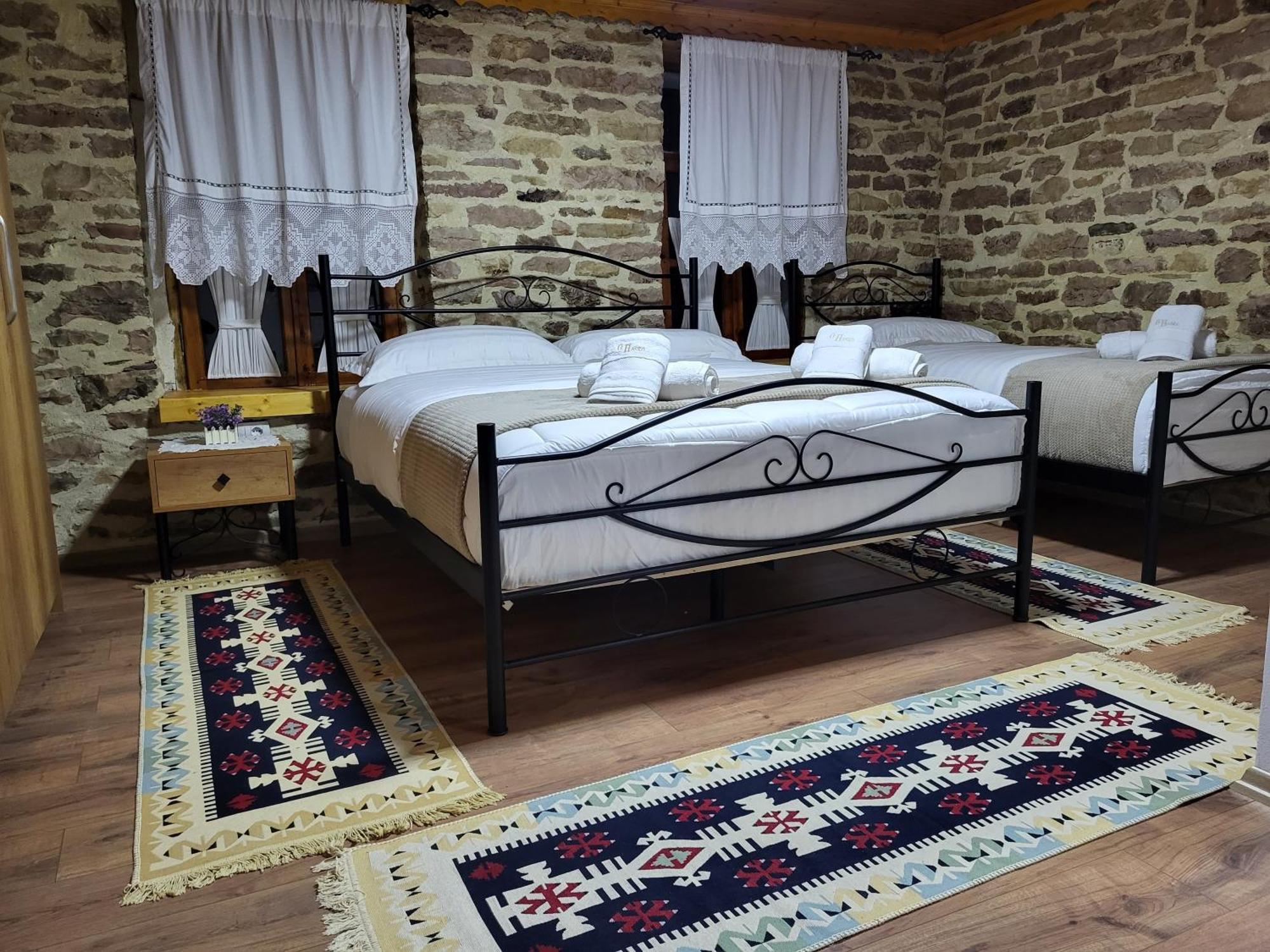 Guest House Hasko Gjirokastër 外观 照片