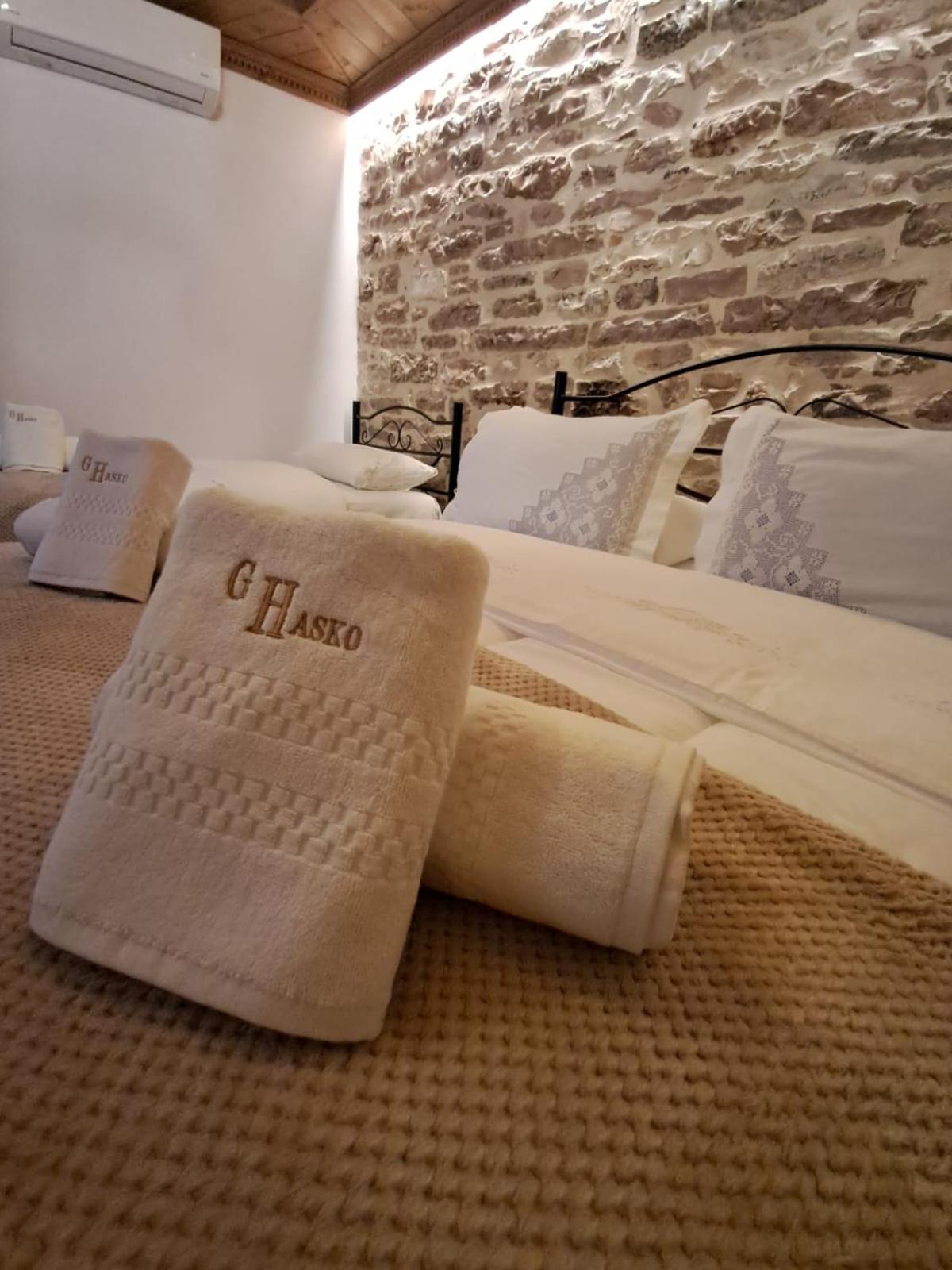 Guest House Hasko Gjirokastër 外观 照片